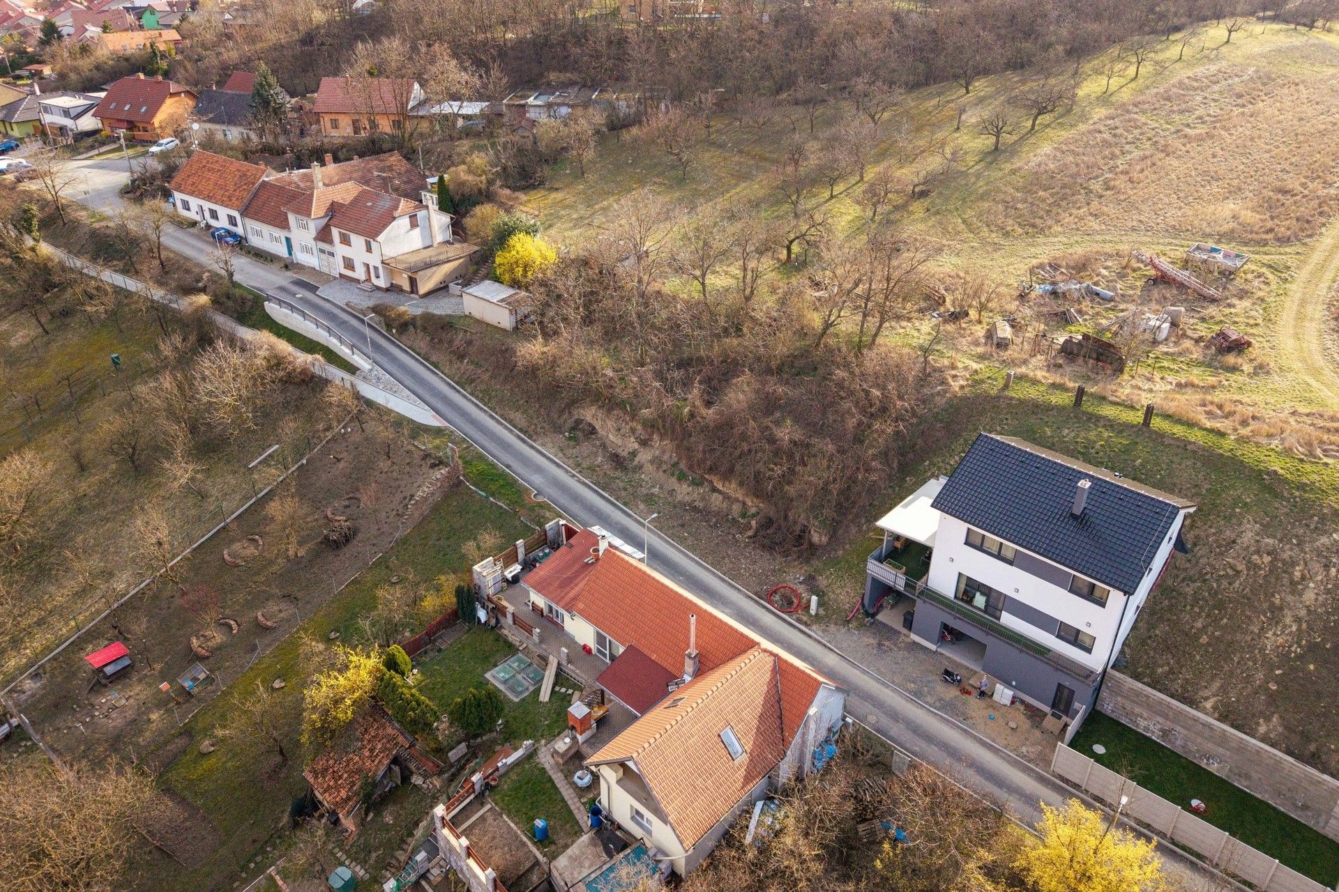 Prodej pozemku 598 m² - foto 4