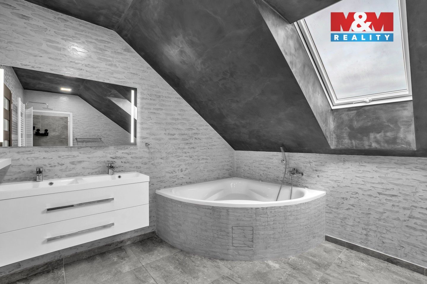 Prodej domu 225 m² - foto 24