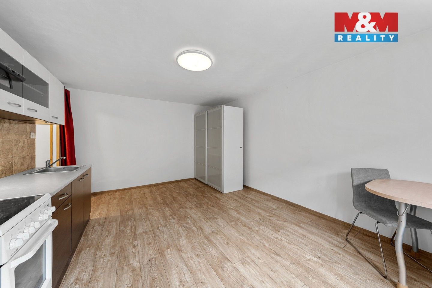 Prodej bytu 1+kk 25 m² - foto 4