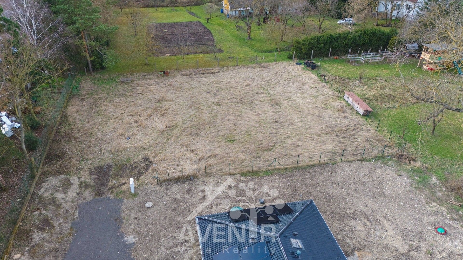 Prodej pozemku 886 m² - foto 1