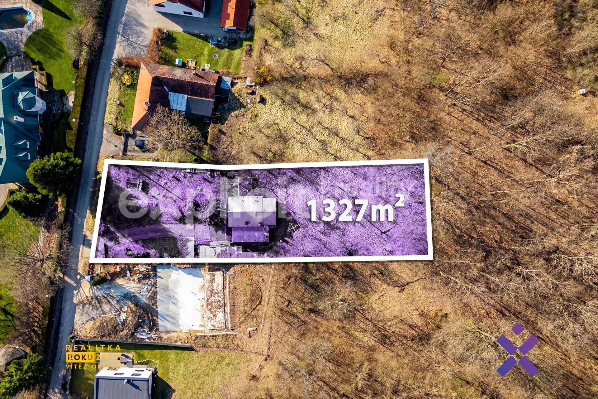 Prodej pozemku 1327 m² - foto 1