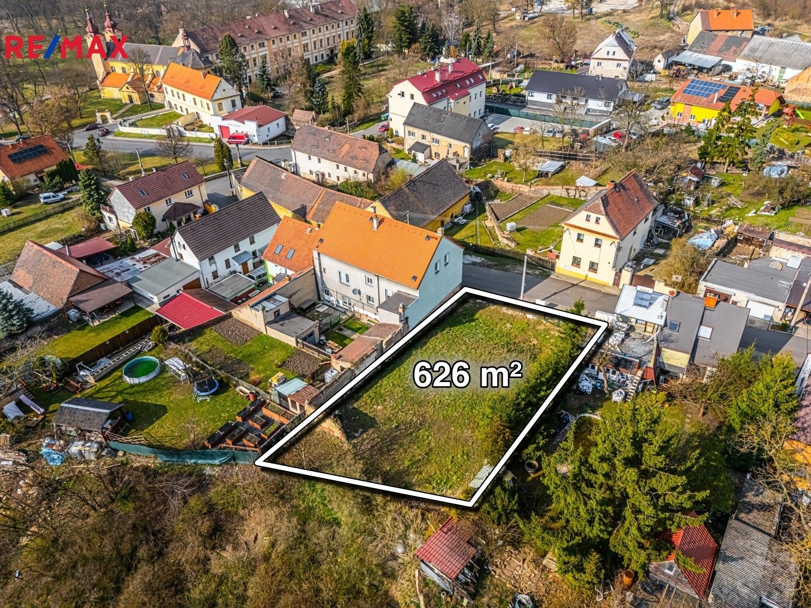 Prodej nemovitosti 626 m² - foto 1