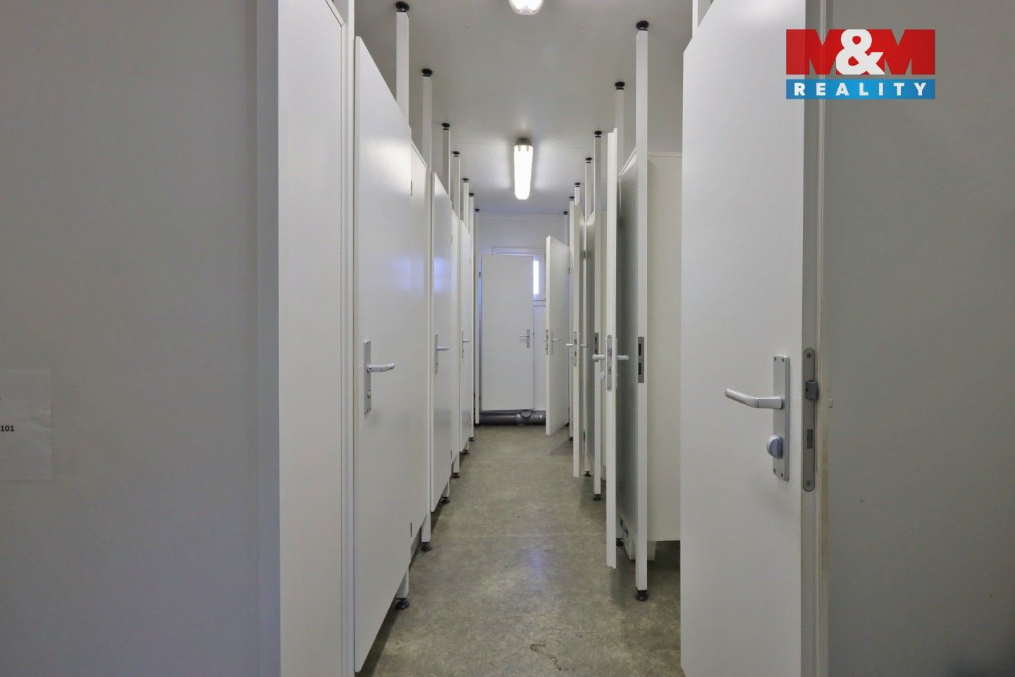 Pronájem komerčního prostoru 2200 m² - foto 15