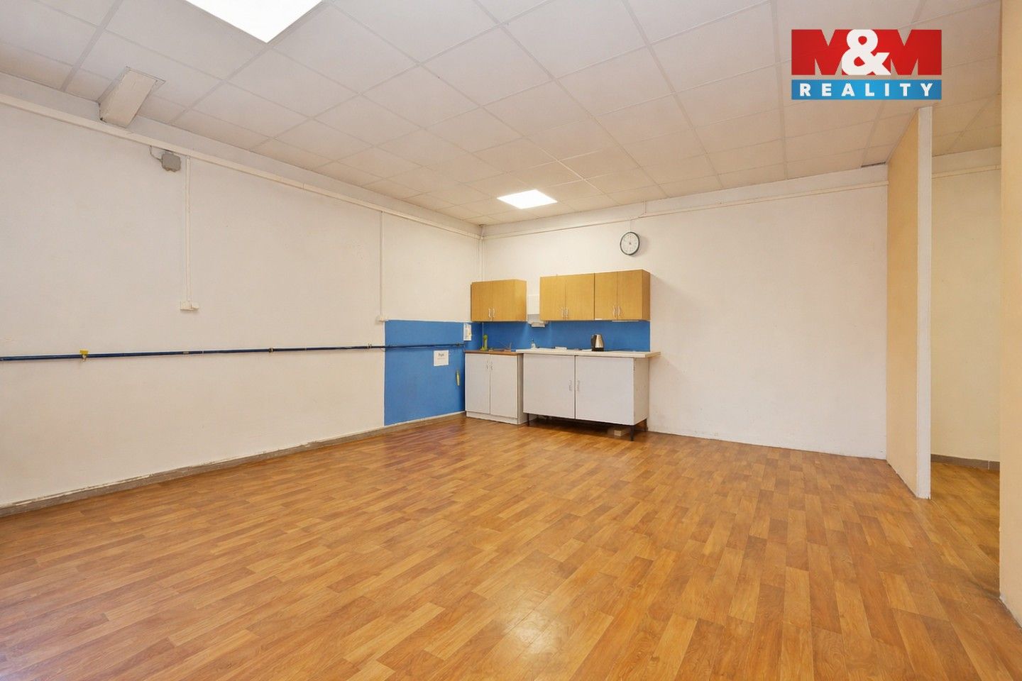 Pronájem komerčního prostoru 2200 m² - foto 24