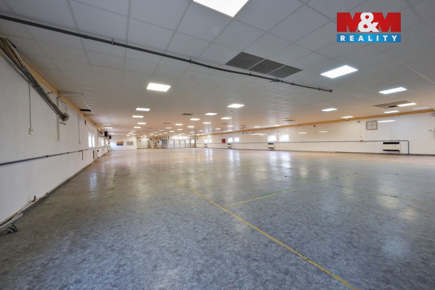 Pronájem komerčního prostoru 2200 m² - foto 30