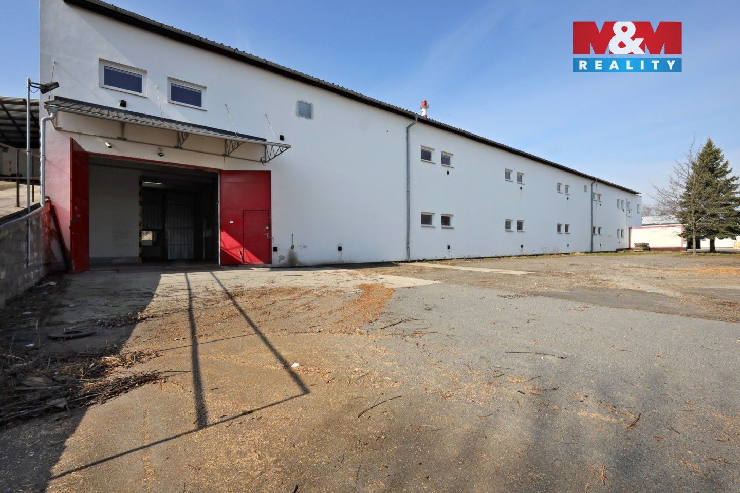 Pronájem komerčního prostoru 2200 m² - foto 32