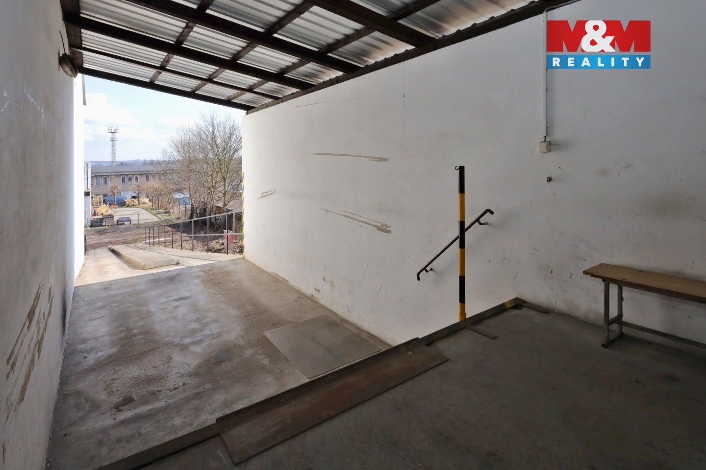 Pronájem komerčního prostoru 2200 m² - foto 31