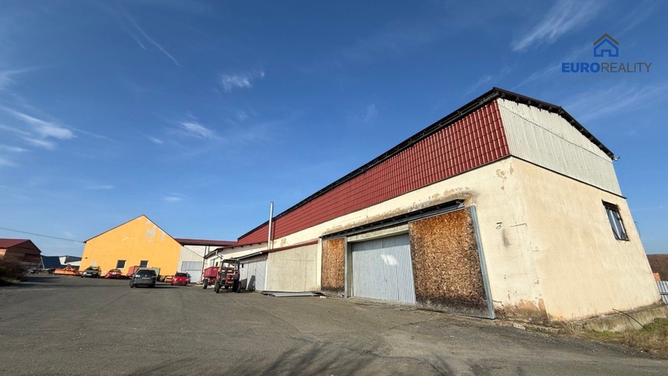 Prodej komerčního prostoru 10996 m² - foto 16