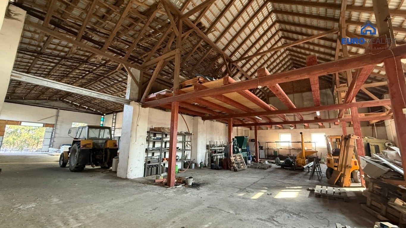 Prodej komerčního prostoru 10996 m² - foto 13
