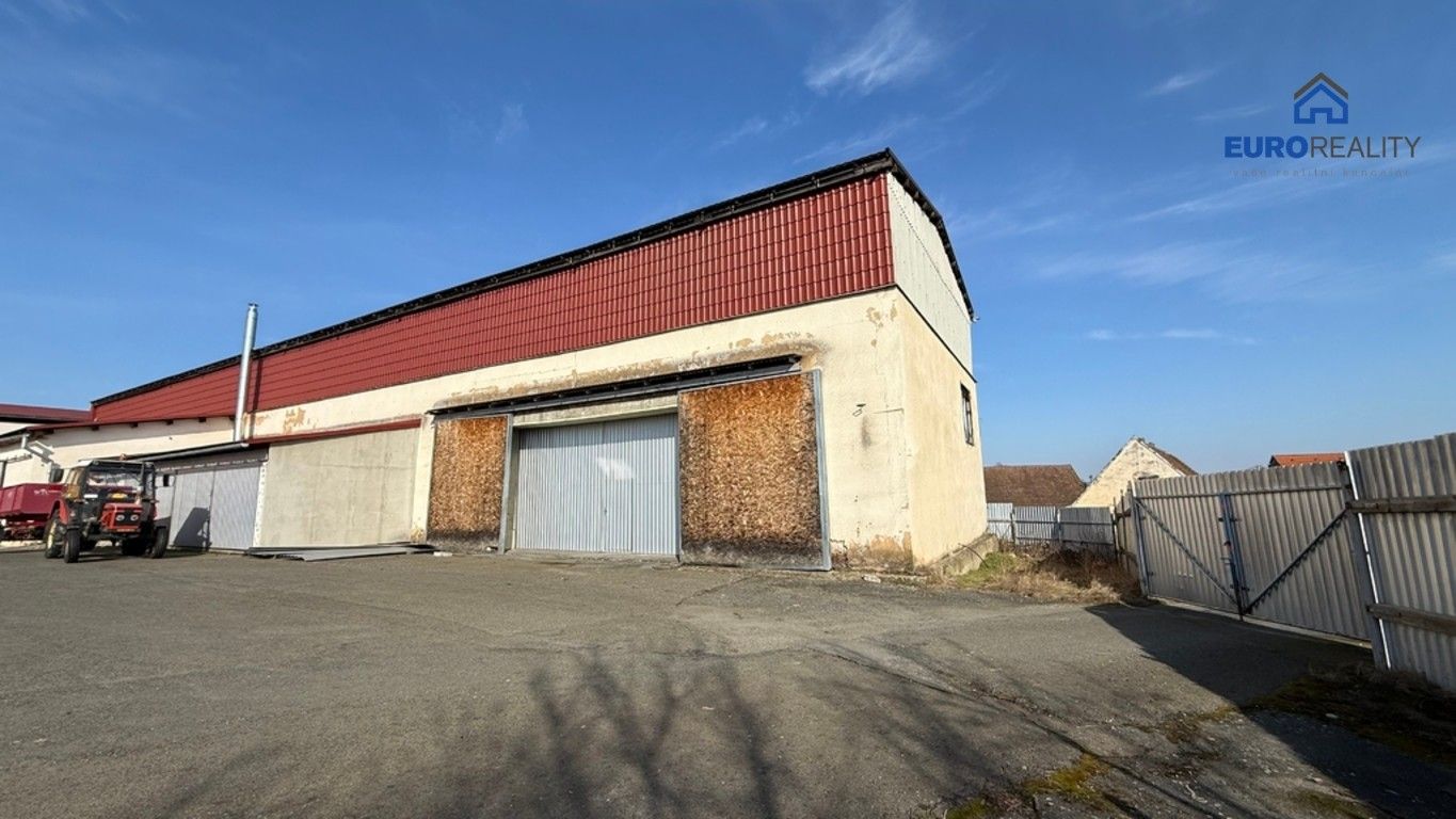 Prodej komerčního prostoru 10996 m² - foto 17