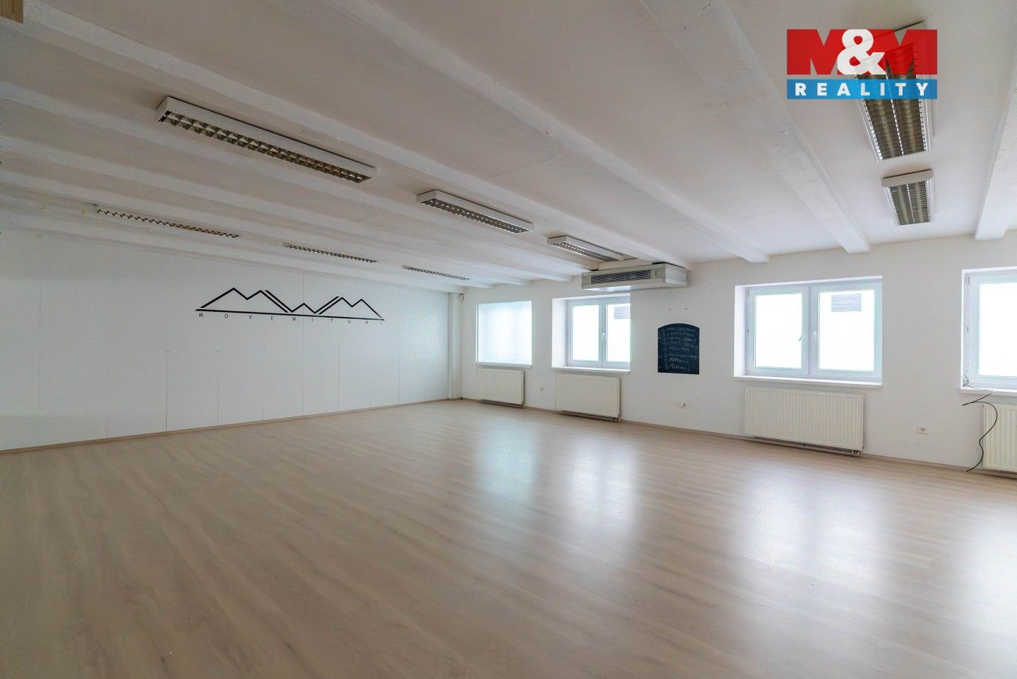 Prodej komerčního prostoru 305 m² - foto 7