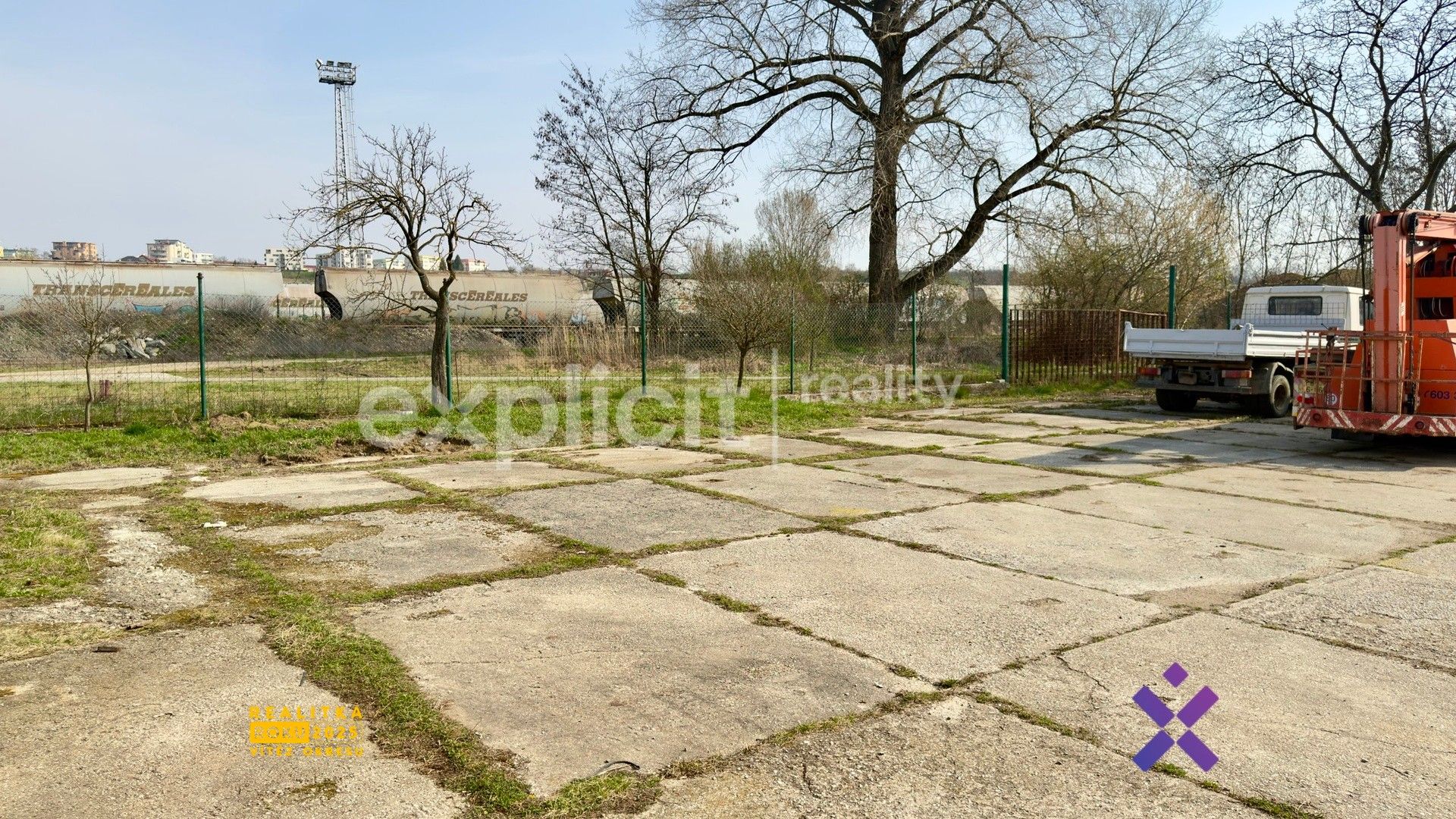 Pronájem pozemku 100 m² - foto 2