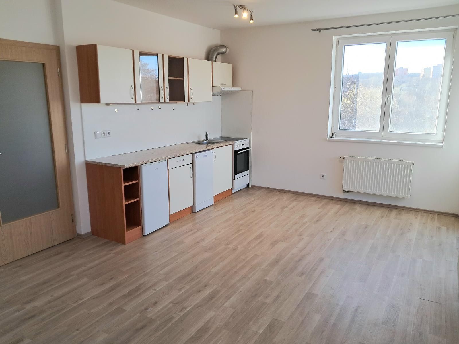 Pronájem bytu 1+kk 34 m² - foto 3