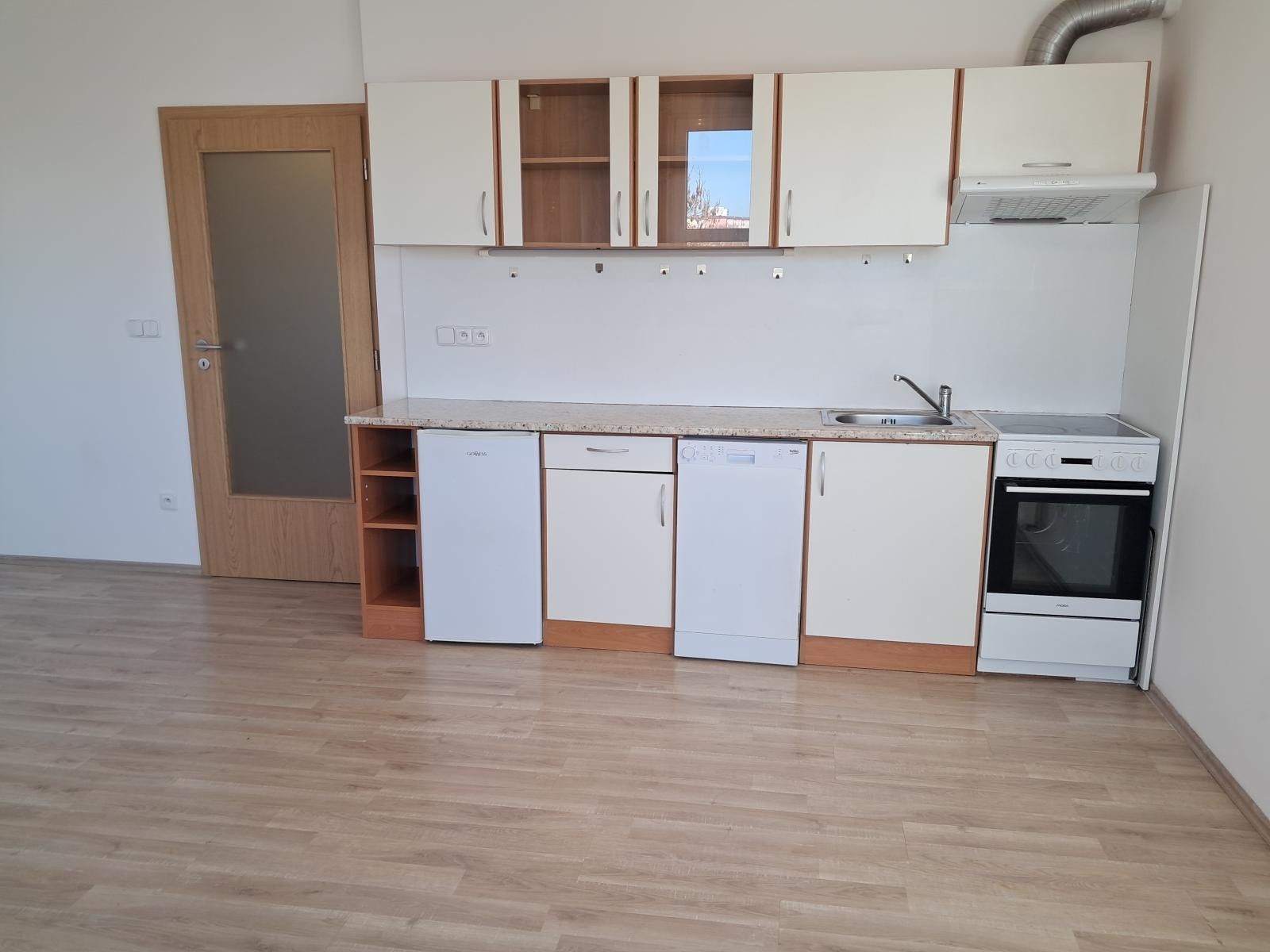 Pronájem bytu 1+kk 34 m² - foto 4