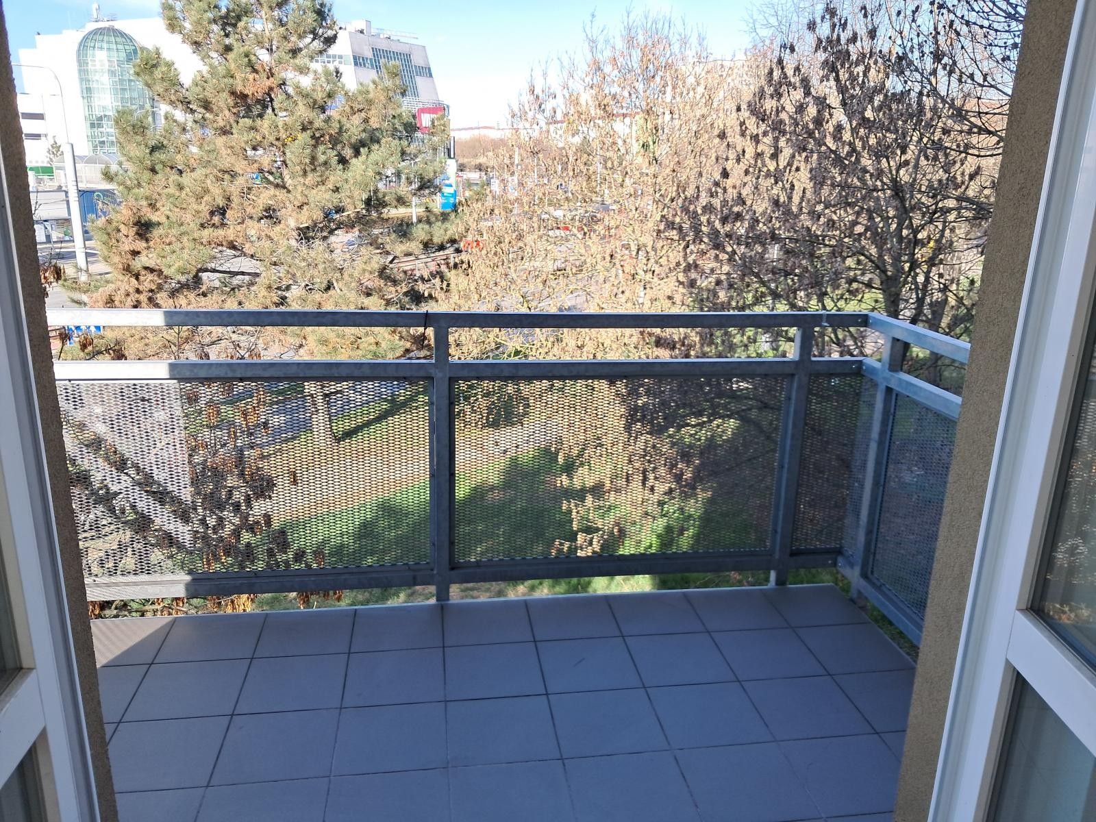 Pronájem bytu 1+kk 34 m² - foto 9