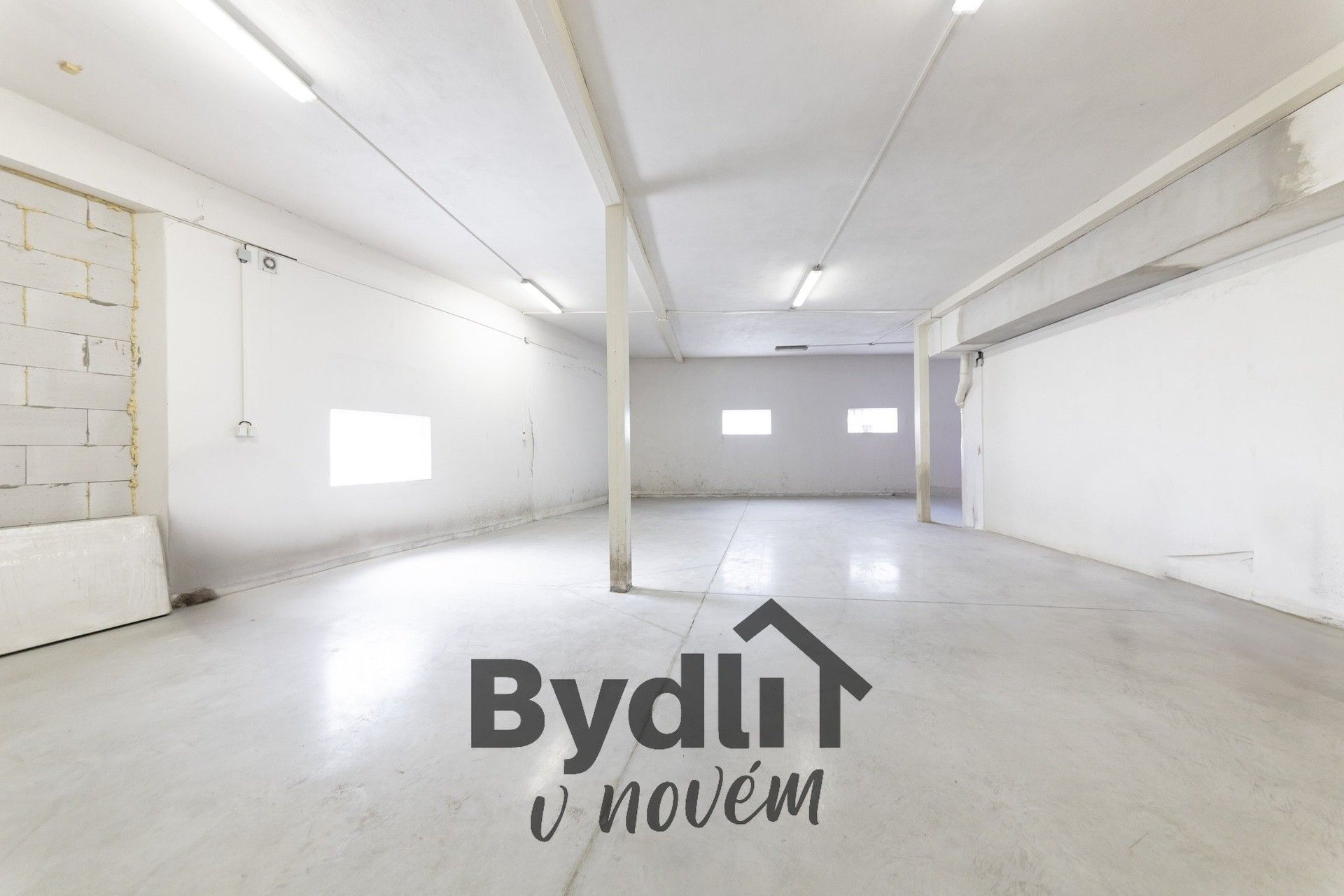 Prodej komerčního prostoru 277 m² - foto 3