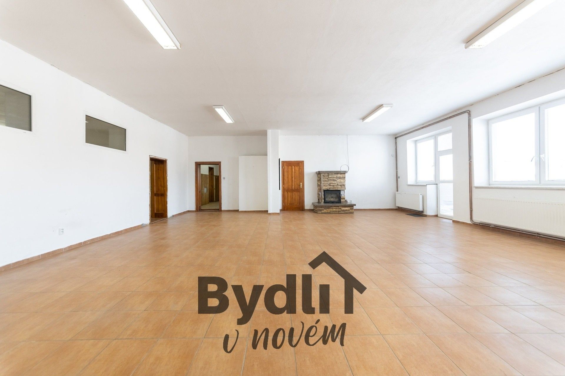 Prodej komerčního prostoru 277 m² - foto 5