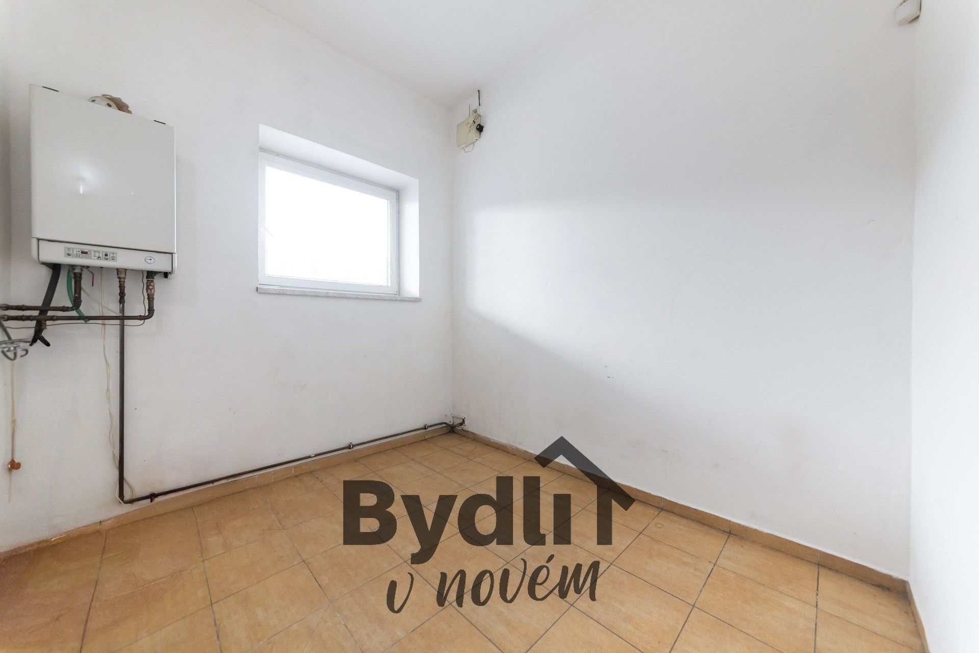 Prodej komerčního prostoru 277 m² - foto 11