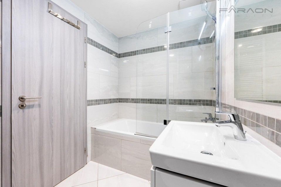 Prodej bytu 2+kk 62 m² - foto 3