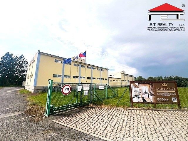 Prodej komerčního prostoru 3500 m² - foto 5