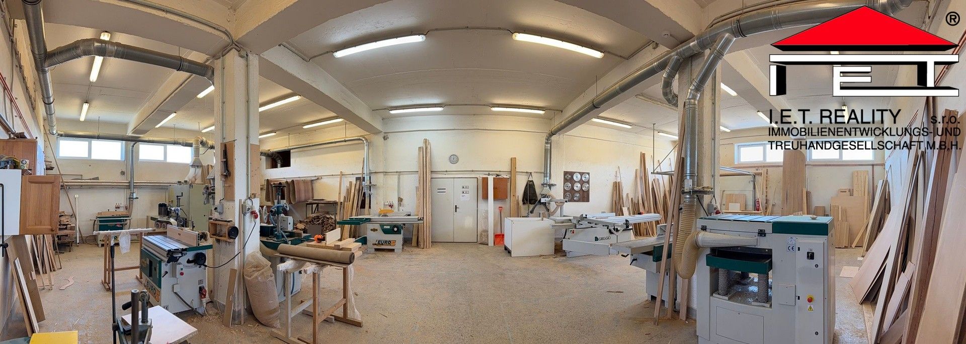 Prodej komerčního prostoru 3500 m² - foto 10