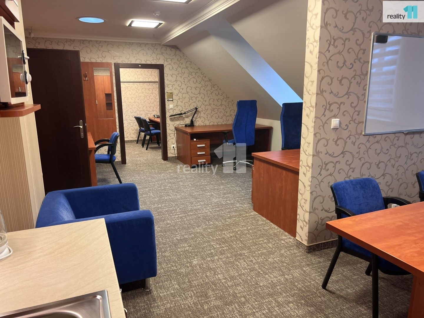 Pronájem komerčního prostoru 75 m² - foto 1