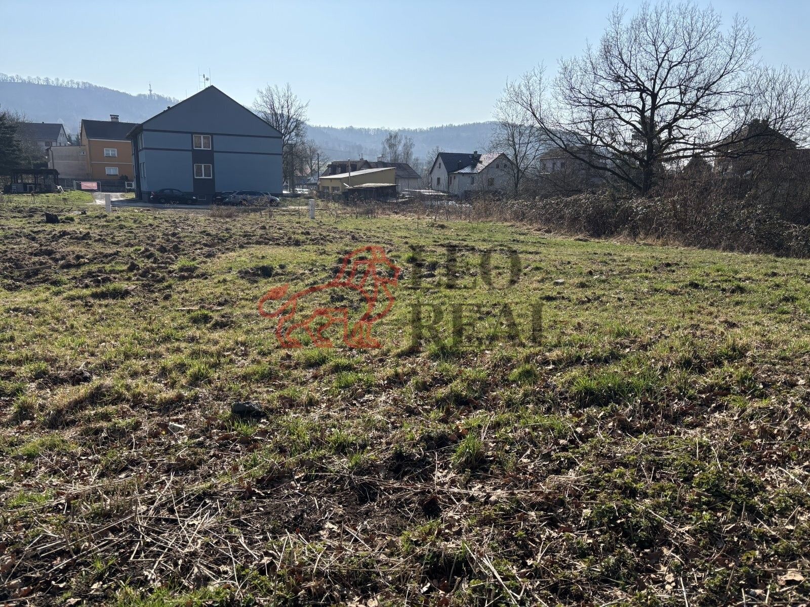 Prodej pozemku 1100 m² - foto 3