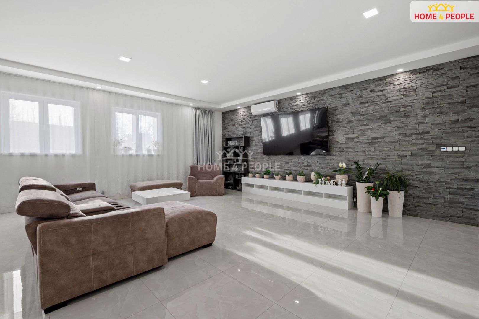 Prodej nemovitosti 166 m² - foto 10