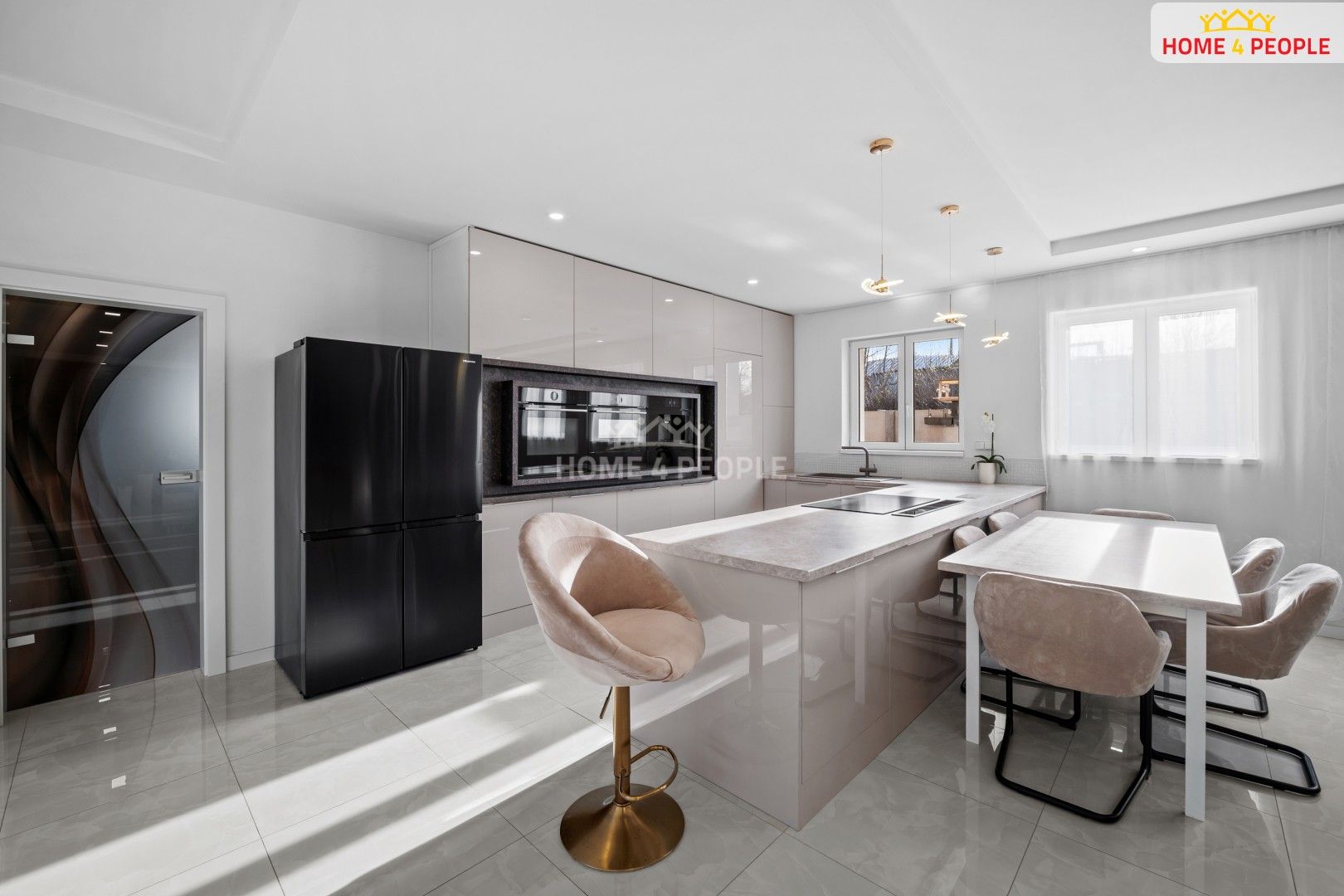 Prodej nemovitosti 166 m² - foto 12