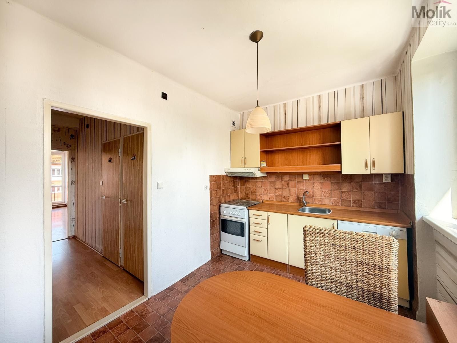Pronájem bytu 2+1 52 m² - foto 2