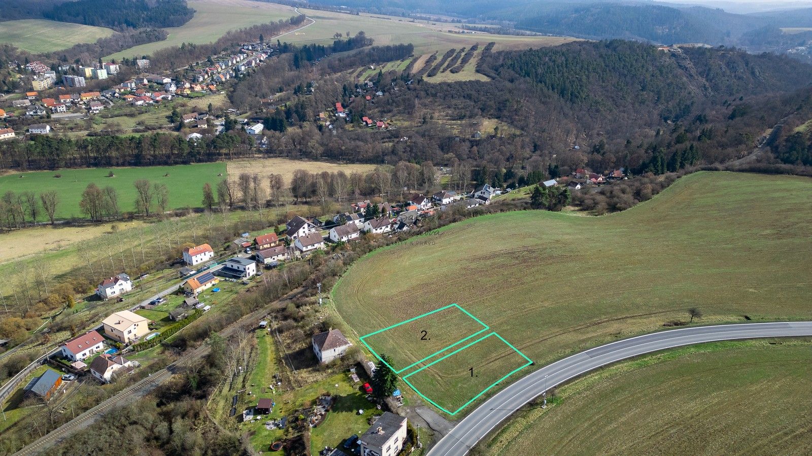Prodej pozemku 1080 m² - foto 1