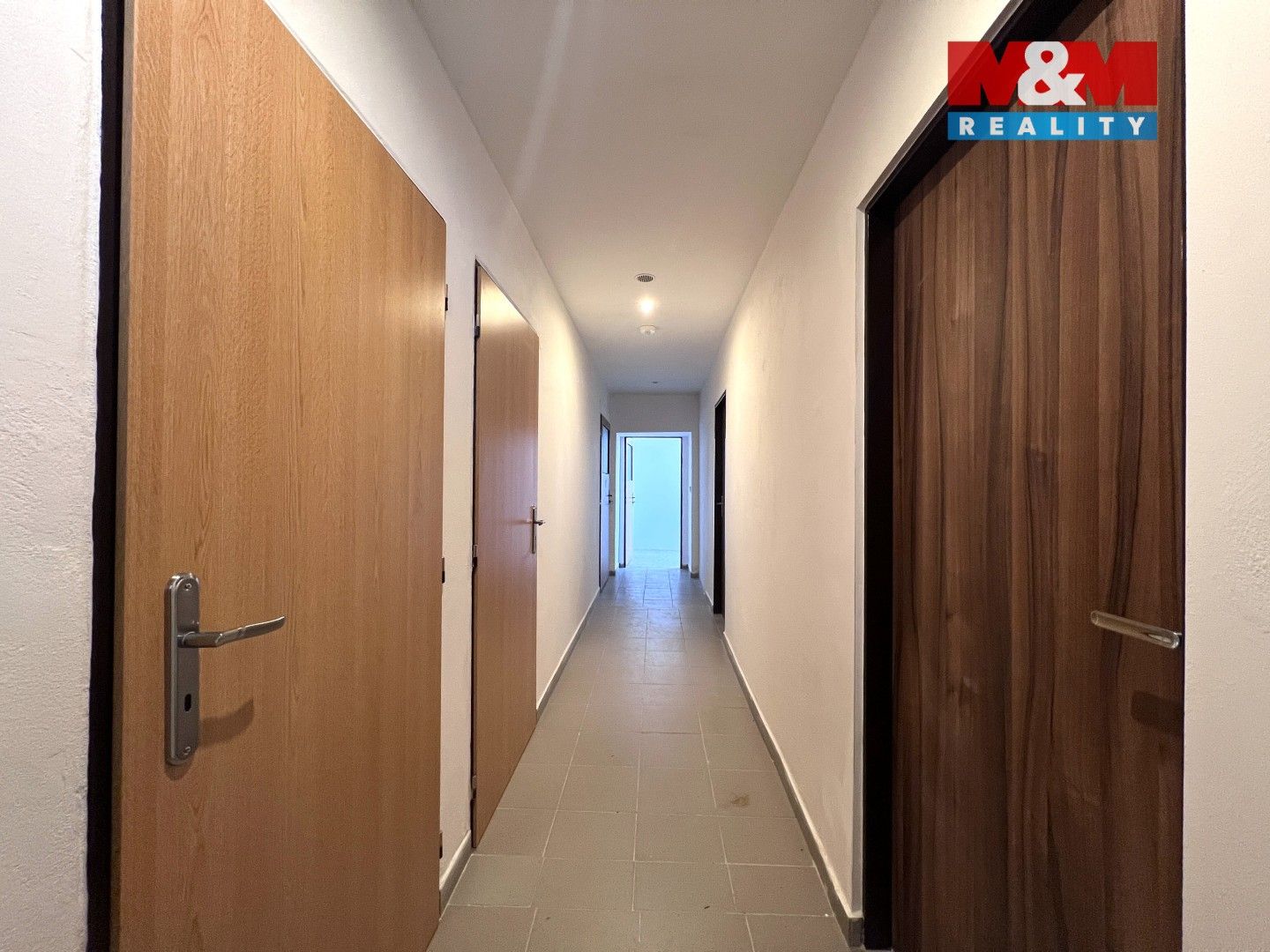 Pronájem komerčního prostoru 210 m² - foto 6