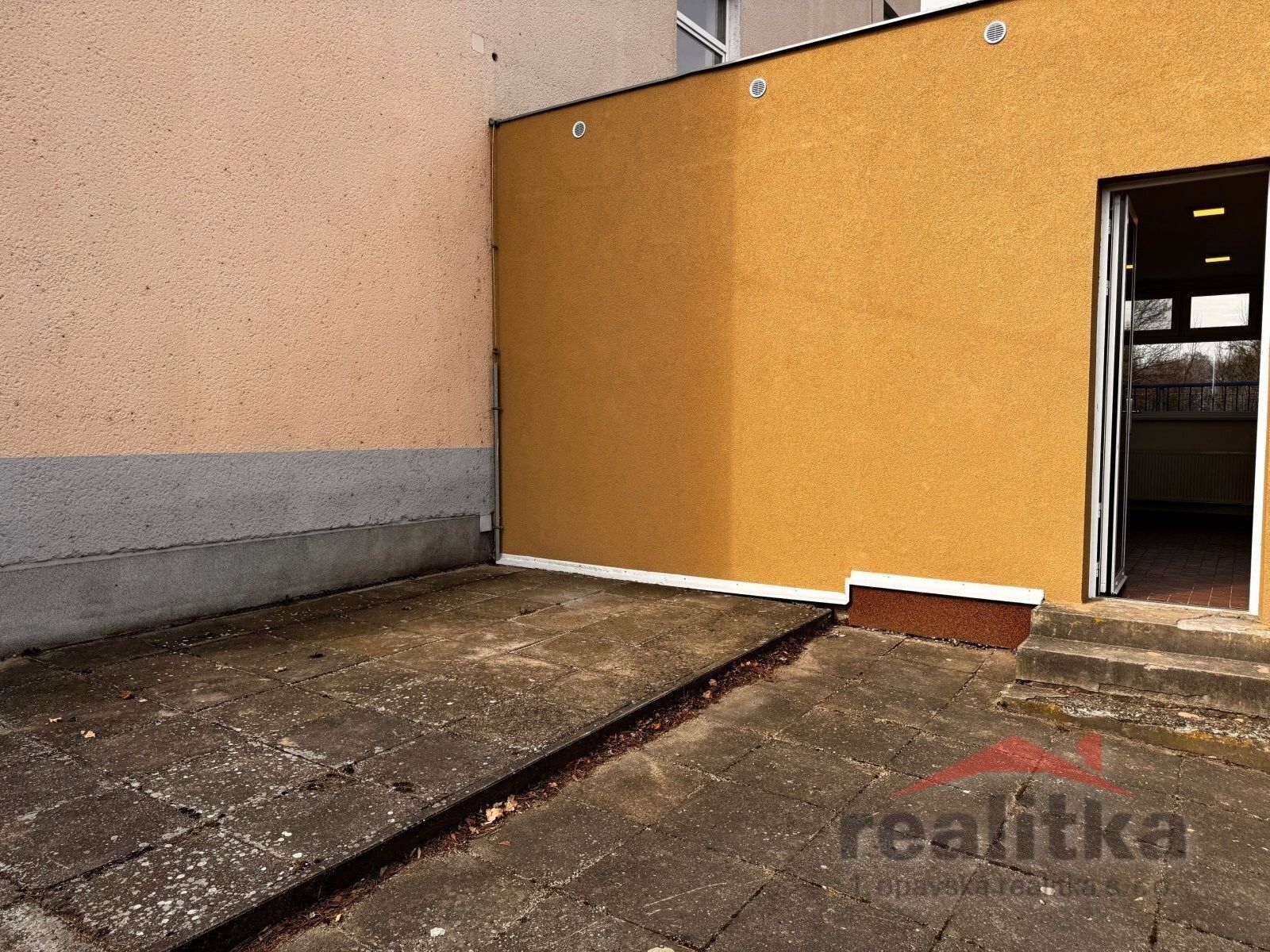 Pronájem komerčního prostoru 23 m² - foto 2