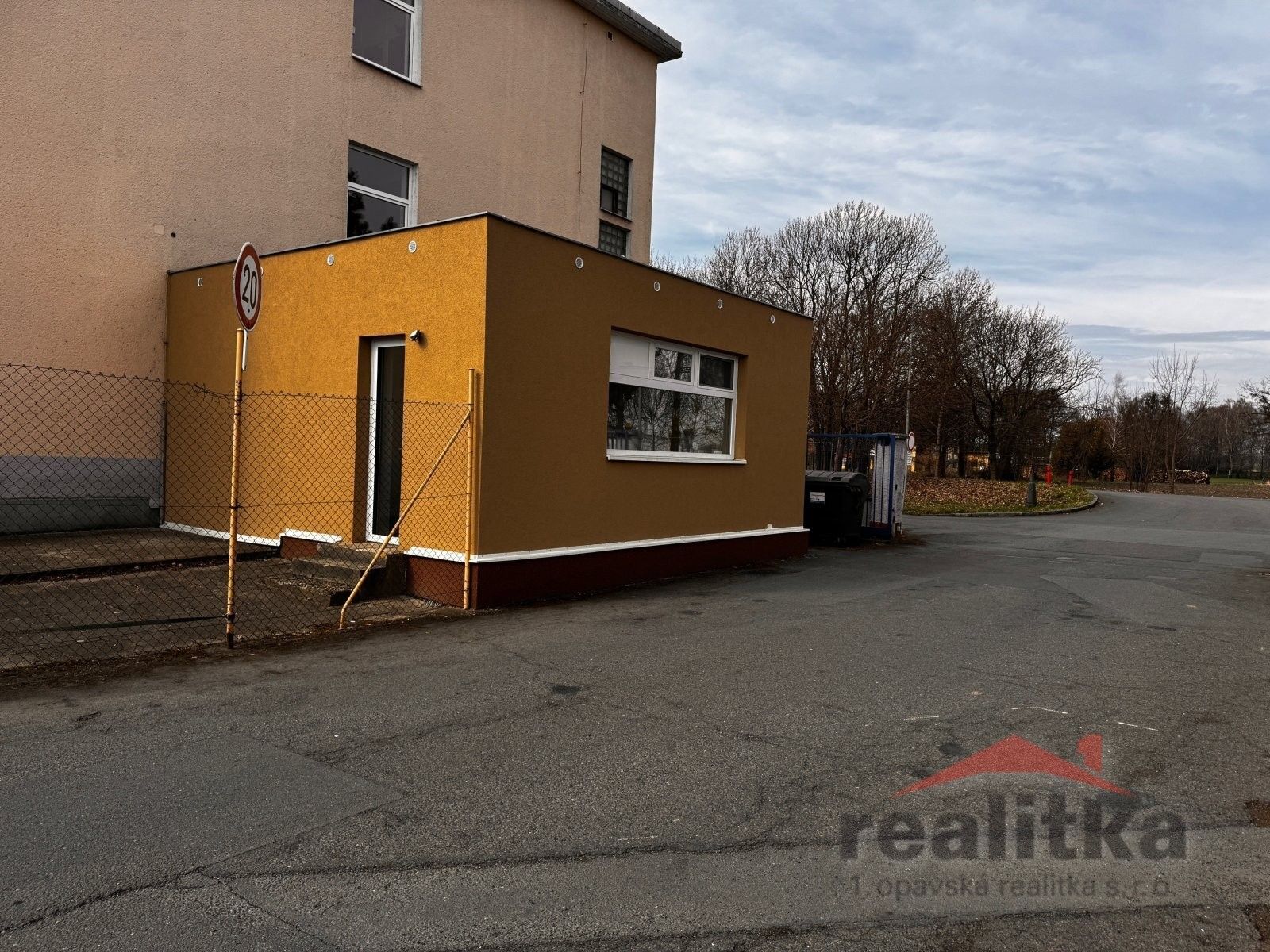 Pronájem komerčního prostoru 23 m² - foto 3