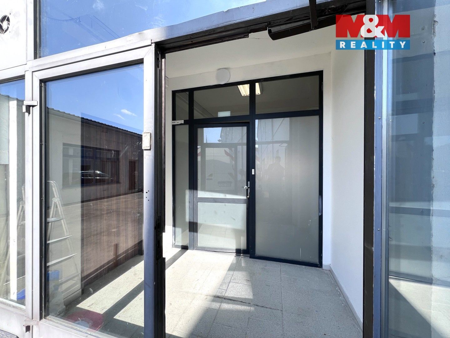 Pronájem komerčního prostoru 210 m² - foto 15