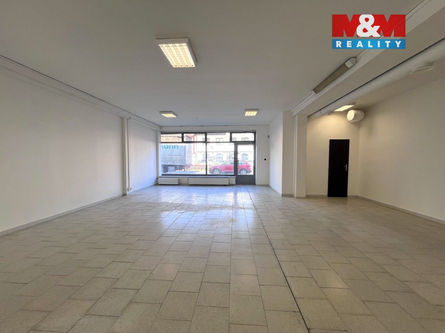 Pronájem komerčního prostoru 210 m² - foto 13