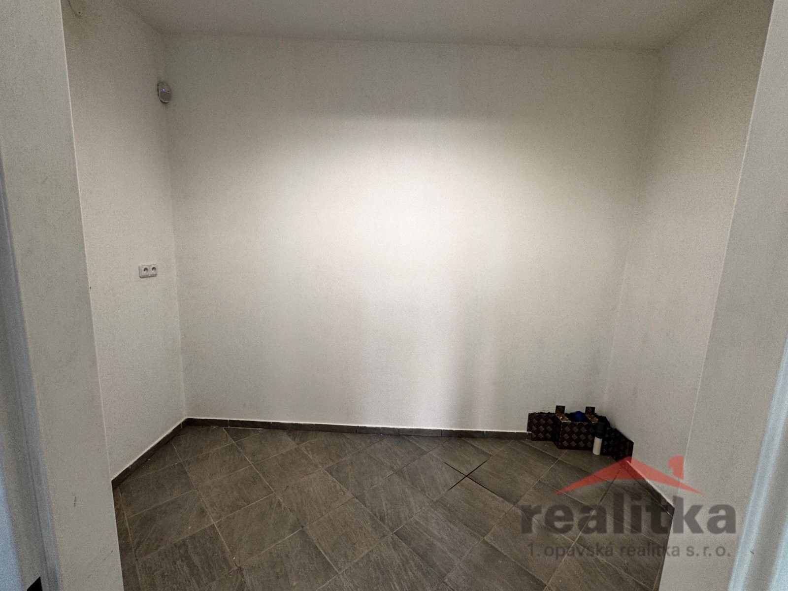 Pronájem komerčního prostoru 23 m² - foto 12