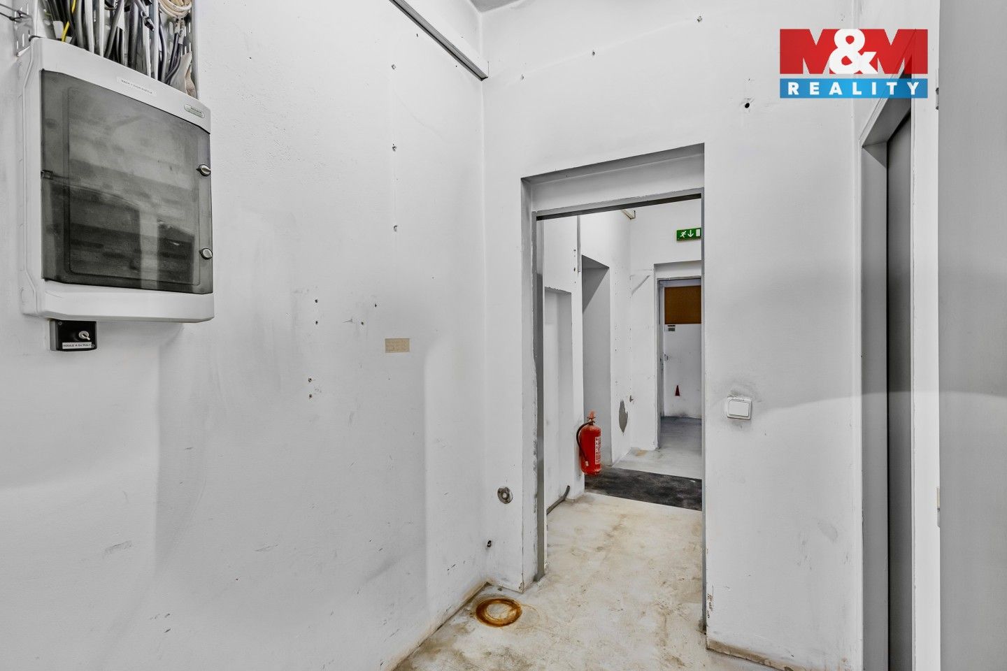 Pronájem komerčního prostoru 289 m² - foto 27