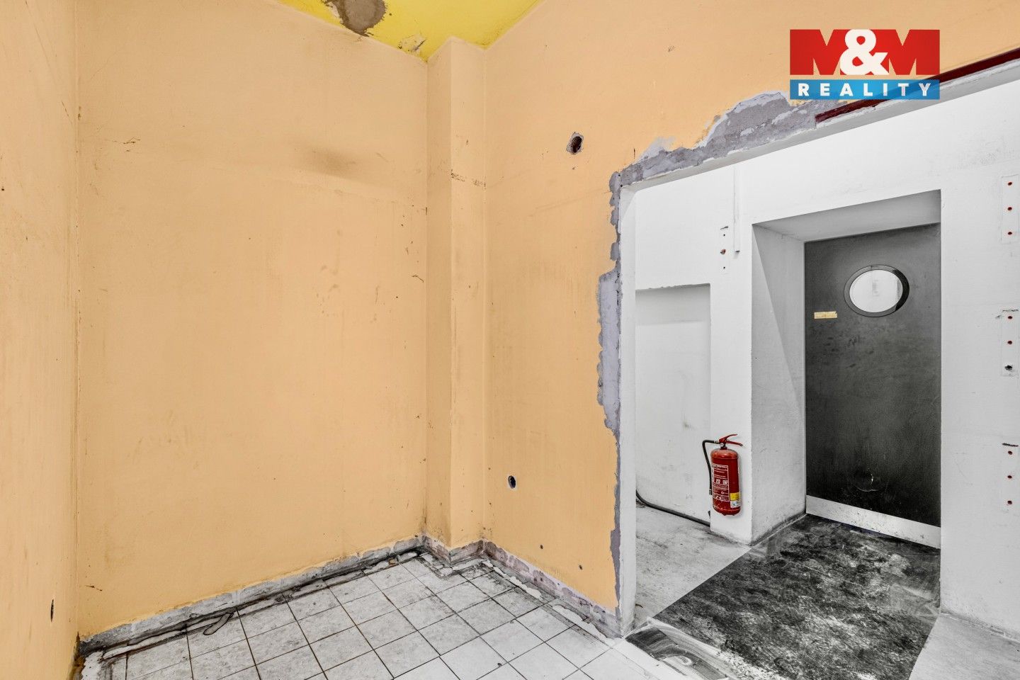 Pronájem komerčního prostoru 289 m² - foto 28