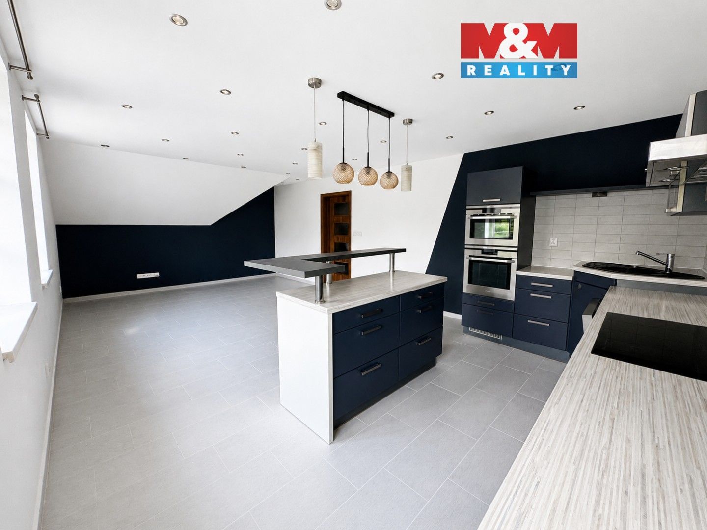 Prodej bytu 2+kk 71 m² - foto 1