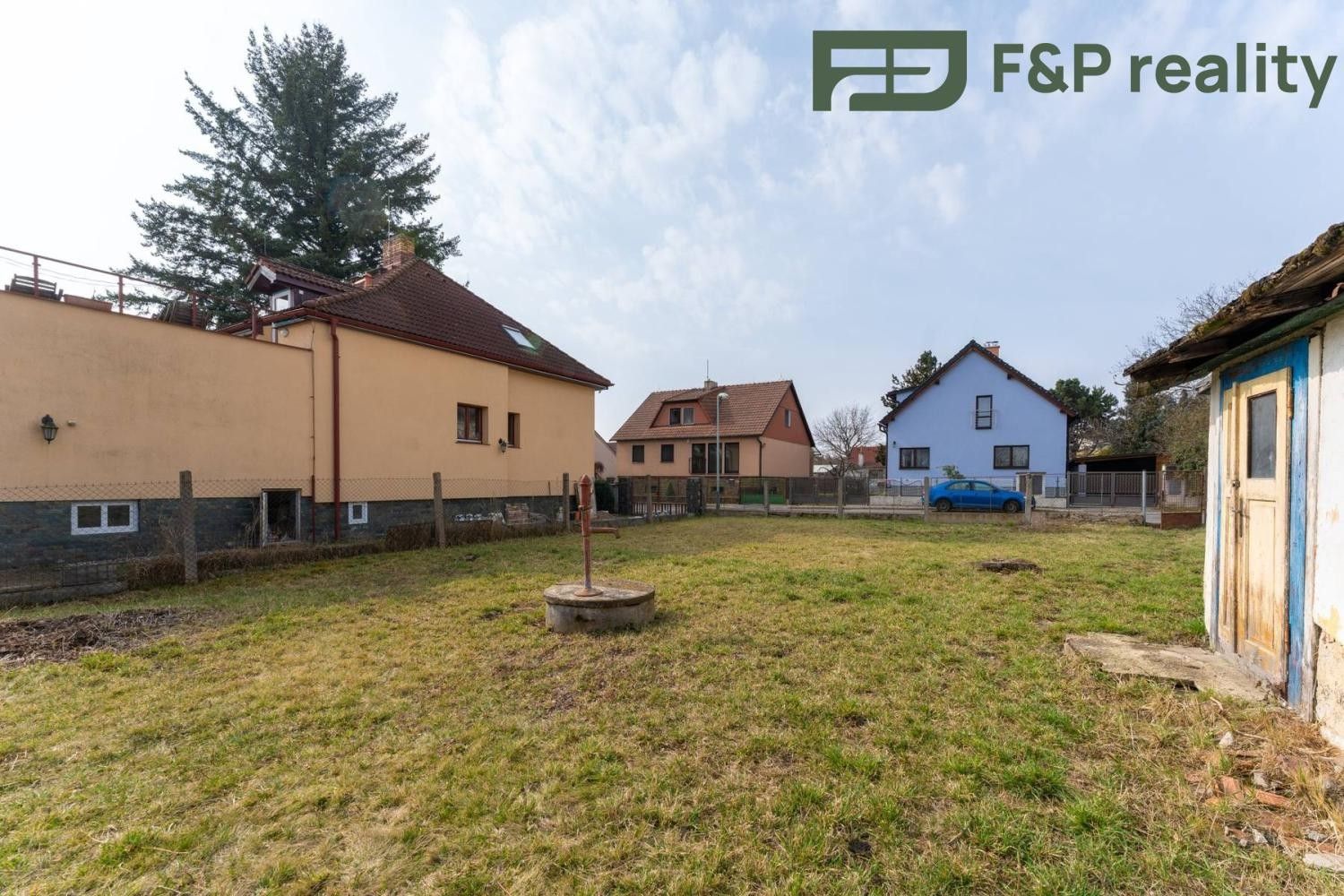 Prodej pozemku 437 m² - foto 1