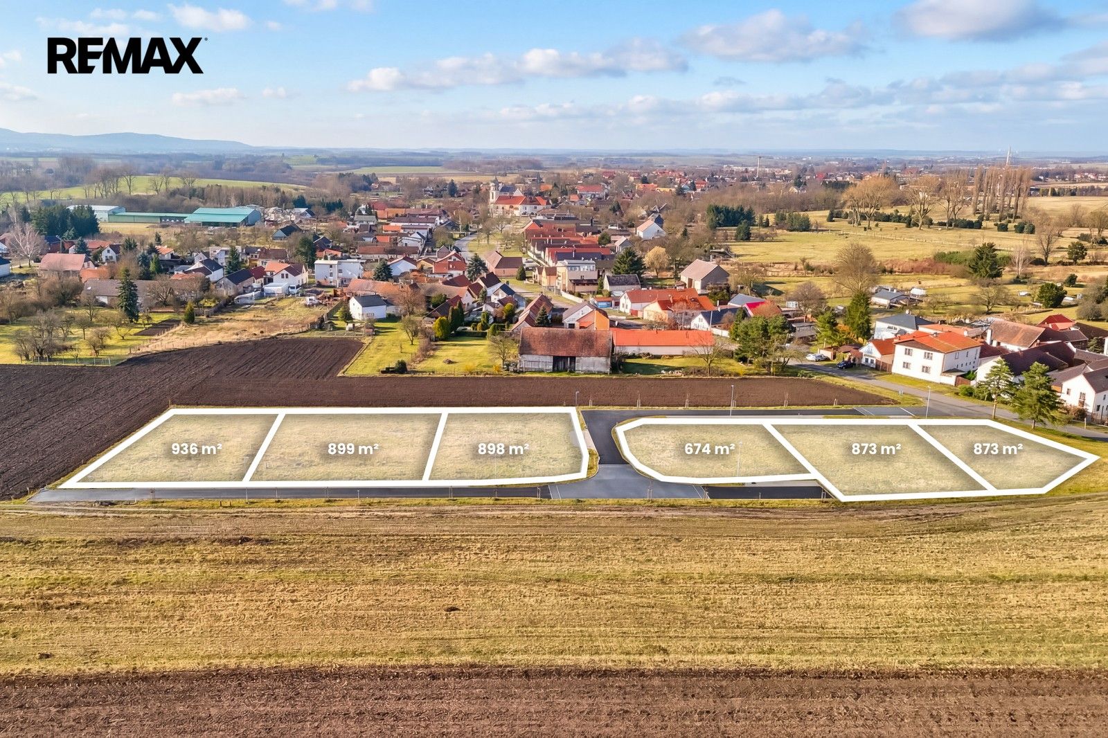 Prodej pozemku 873 m² - foto 1