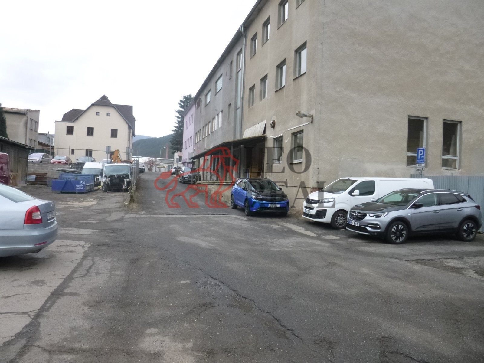 Pronájem bytu 2+kk 67 m² - foto 11