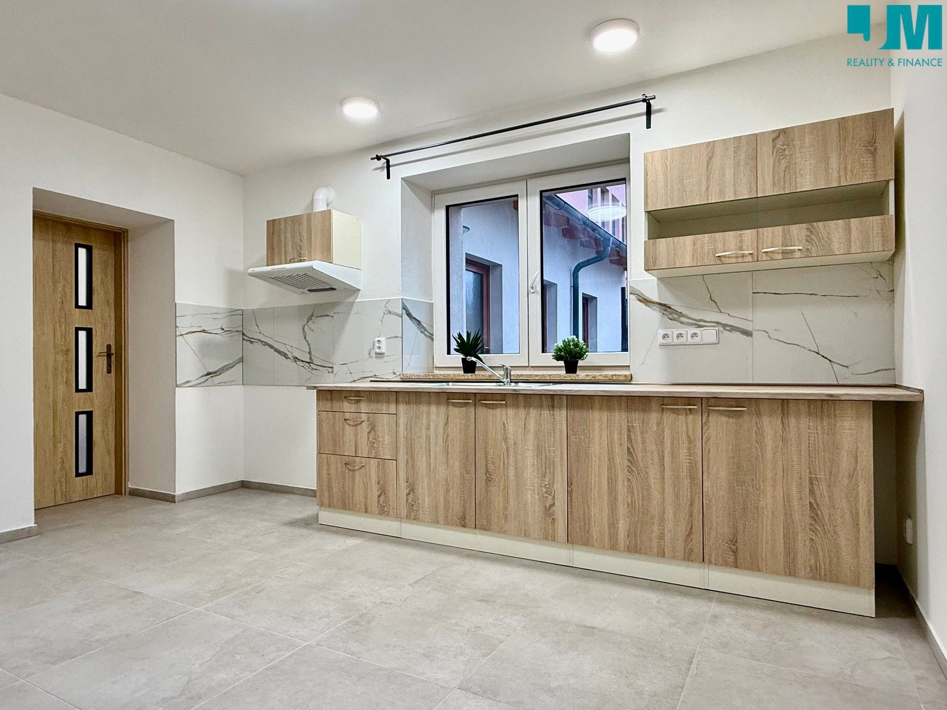 Pronájem bytu 2+1 50 m² - foto 1