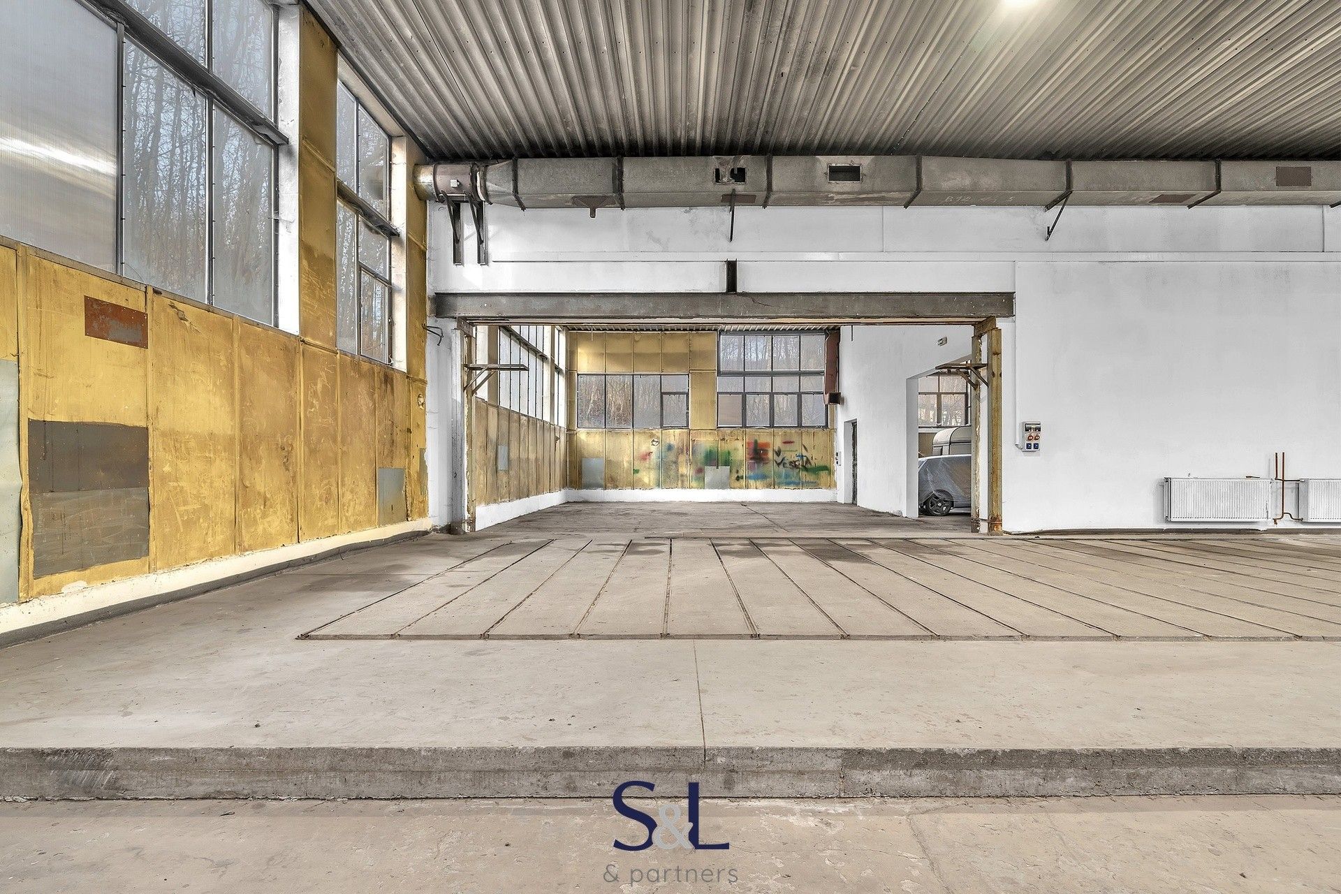 Prodej komerčního prostoru 315 m² - foto 4