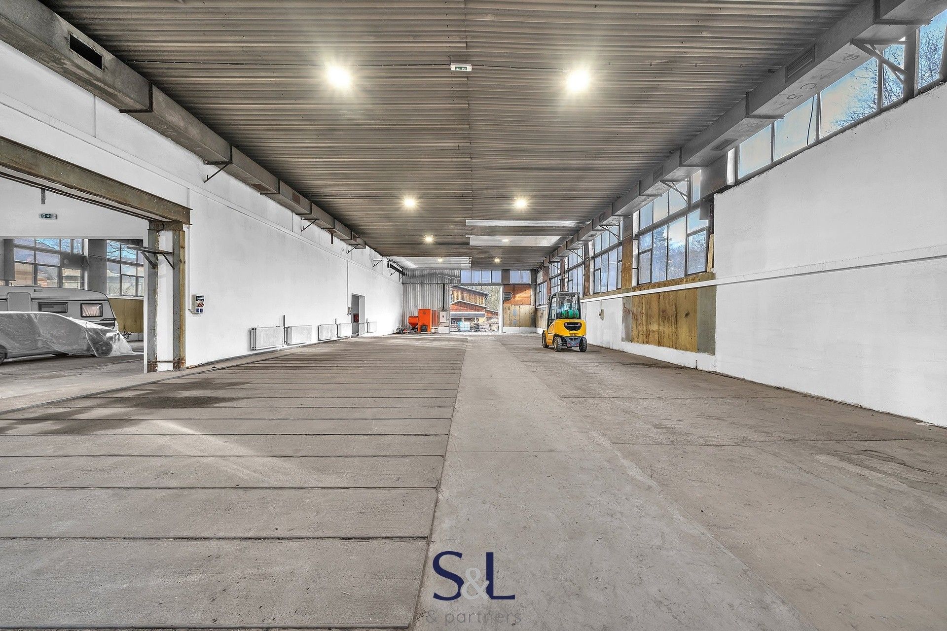 Prodej komerčního prostoru 315 m² - foto 7