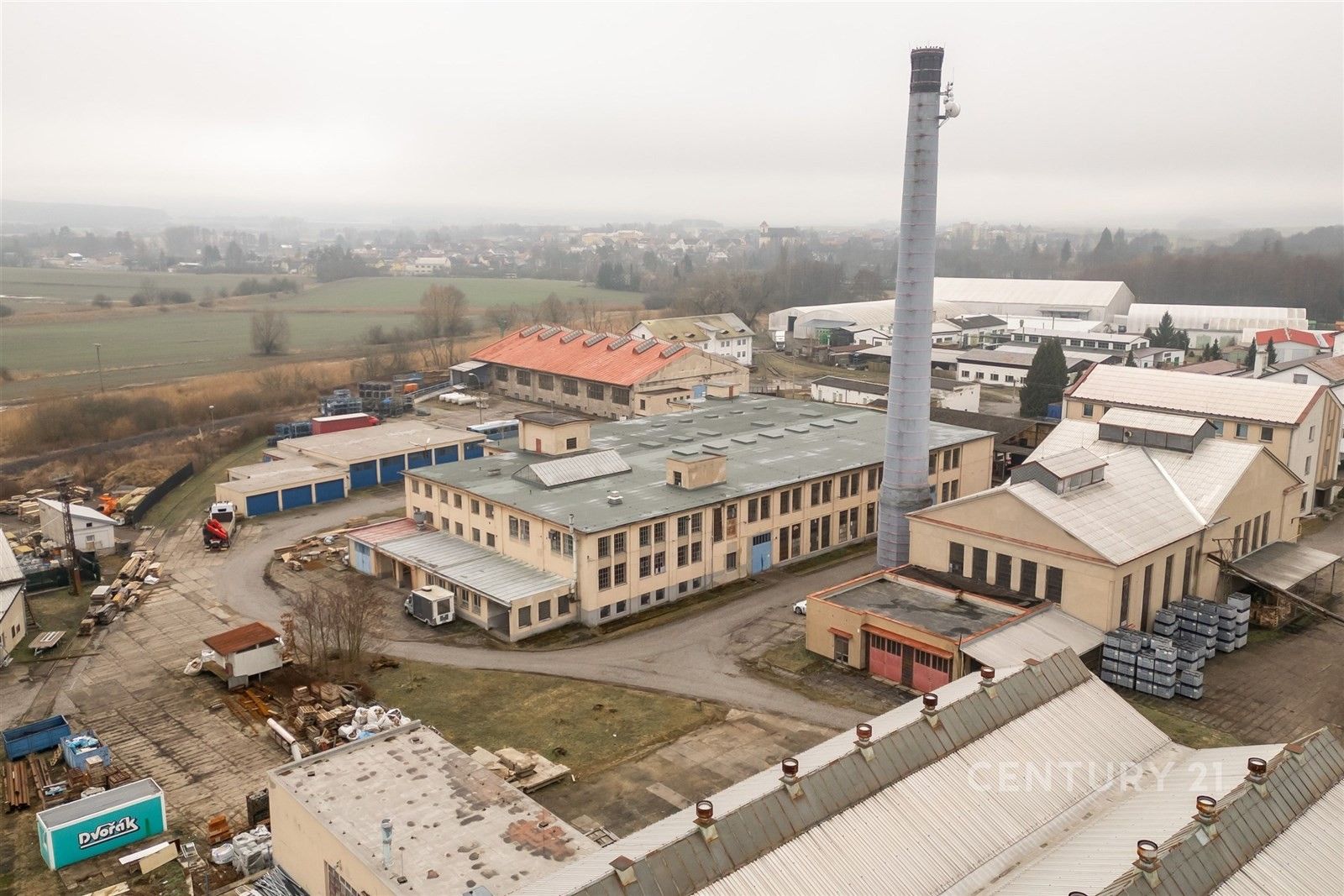 Pronájem komerčního prostoru 1800 m² - foto 5