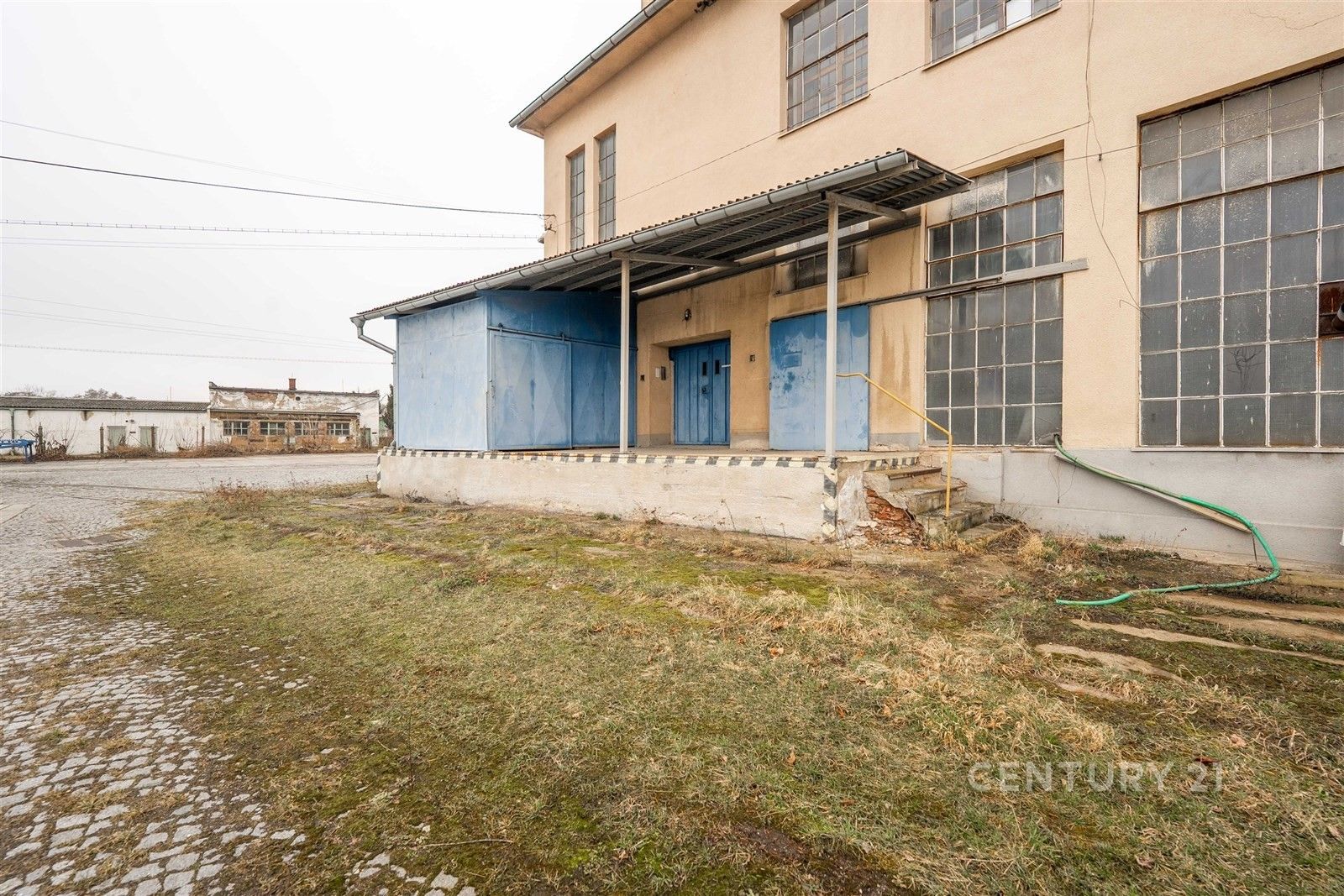 Pronájem komerčního prostoru 1800 m² - foto 12