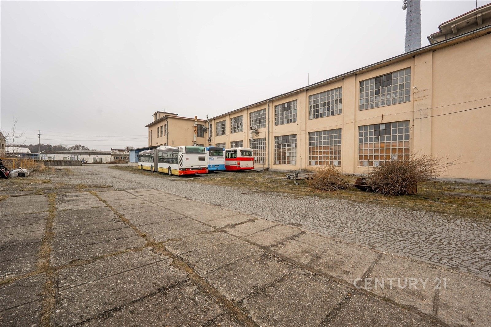 Pronájem komerčního prostoru 1800 m² - foto 11