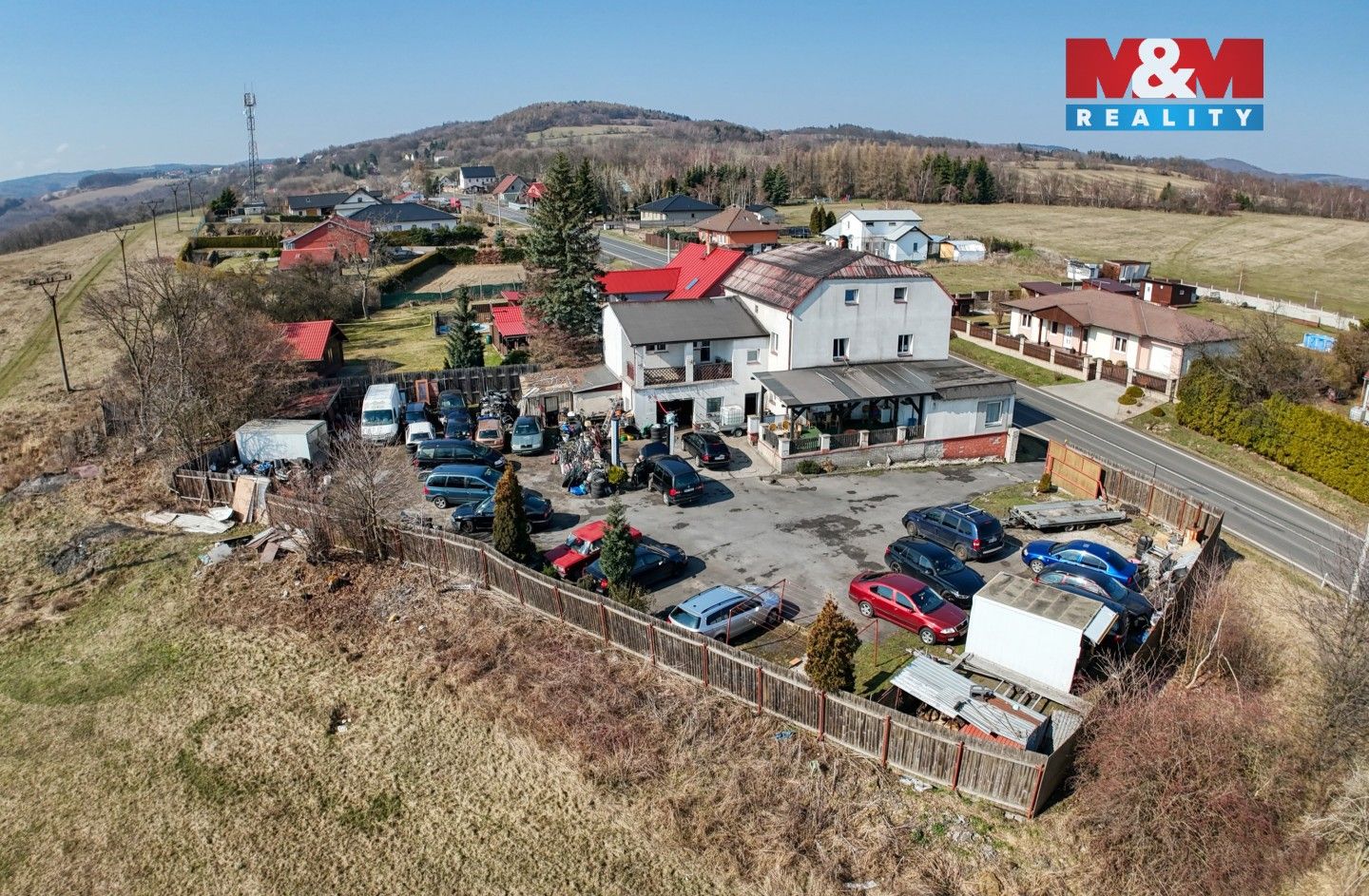 Prodej domu 253 m² - foto 1